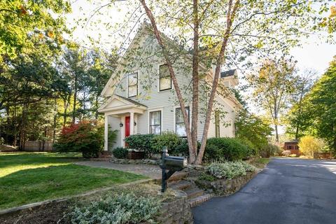 14 Derby St, Hingham, MA 02043 photo 1
