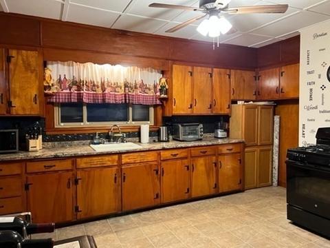 36 Border St, Lawrence, MA 01843 photo 4
