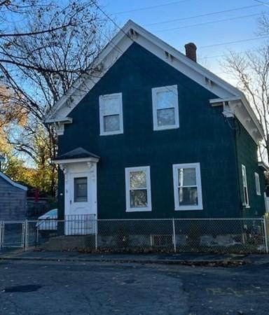 36 Border St, Lawrence, MA 01843 photo 2
