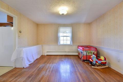 4 Robin Rd, Reading, MA 01867 photo 14