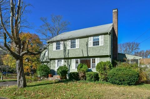 4 Robin Rd, Reading, MA 01867 photo 1
