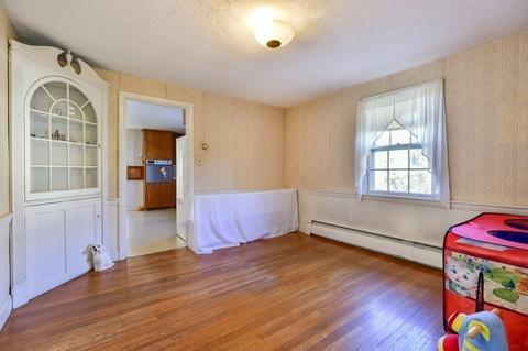4 Robin Rd, Reading, MA 01867 photo 15