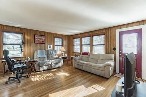 4 Morley St, Needham, MA 02492 photo 8