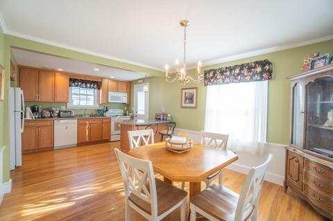 4 Morley St, Needham, MA 02492 photo 2