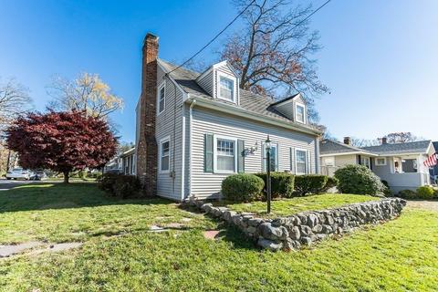 4 Morley St, Needham, MA 02492 photo 1
