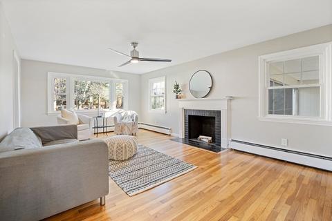 82 Timber Ln, Springfield, MA 01119 photo 16