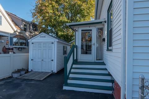 29 Bacheller St, Lynn, MA 01904 photo 3