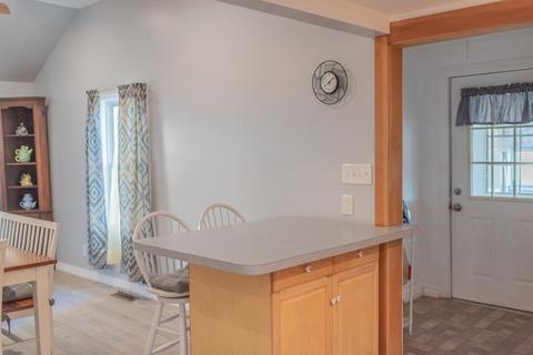 29 Bacheller St, Lynn, MA 01904 photo 17
