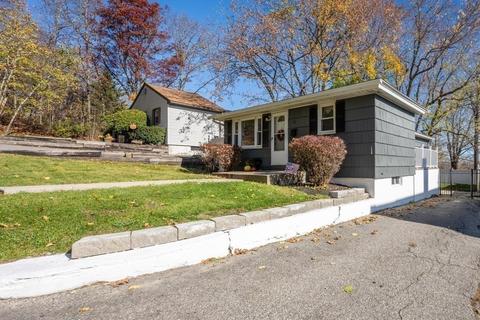 12 Stratfield St, Worcester, MA 01604 photo 5