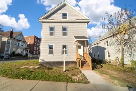 979 Dwight St, Holyoke, MA 01040 photo 1