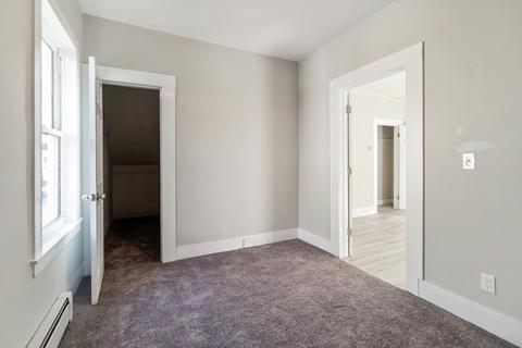 979 Dwight St, Holyoke, MA 01040 photo 14