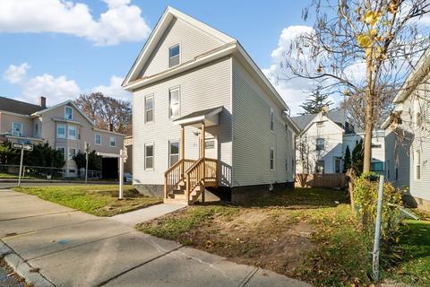 979 Dwight St, Holyoke, MA 01040 photo 2