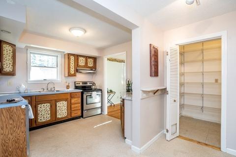 2450 Wilbraham Rd, Springfield, MA 01129 photo 6