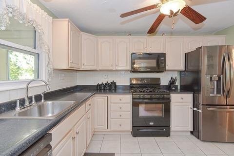 5 Caboose Ln, Dedham, MA 02026 photo 12