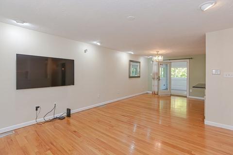 5 Caboose Ln, Dedham, MA 02026 photo 9