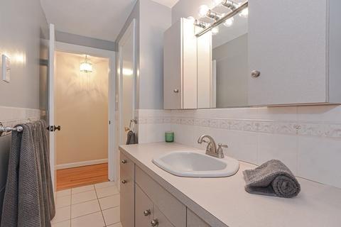 5 Caboose Ln, Dedham, MA 02026 photo 16