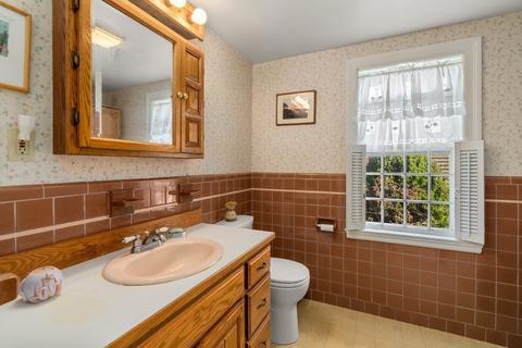 1 Beverly Ave, Marblehead, MA 01945 photo 15