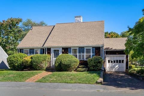 1 Beverly Ave, Marblehead, MA 01945 photo 1