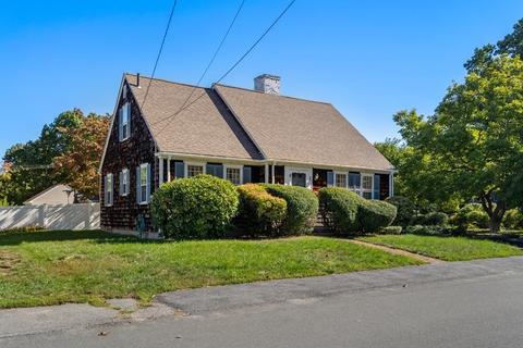1 Beverly Ave, Marblehead, MA 01945 photo 2