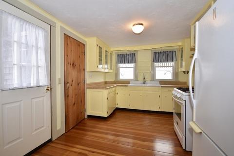 6 Green St, Wareham, MA 02532 photo 3