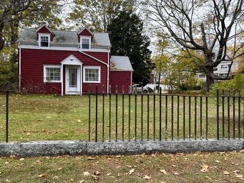 56 Walnut St, Fairhaven, MA 02719 photo 6