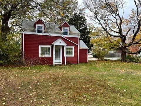 56 Walnut St, Fairhaven, MA 02719 photo 8