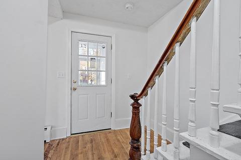 53 Hampstead Pl, Athol, MA 01331 photo 9