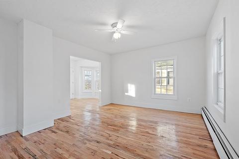 53 Hampstead Pl, Athol, MA 01331 photo 2