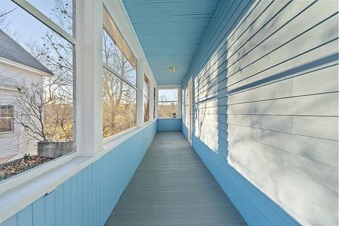 53 Hampstead Pl, Athol, MA 01331 photo 8
