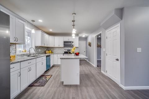 45 Cloran, Springfield, MA 01109 photo 2