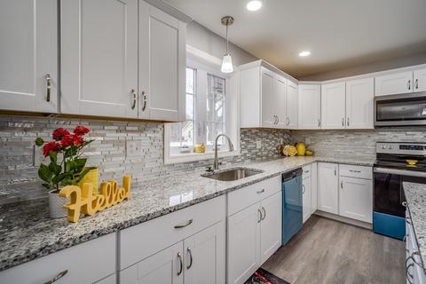 45 Cloran, Springfield, MA 01109 photo 1