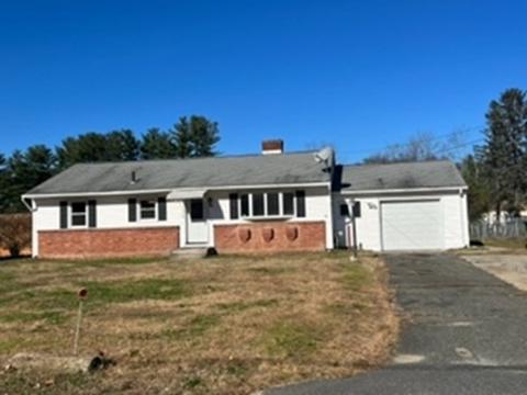 140 Hermitage Dr, Springfield, MA 01129 photo 2