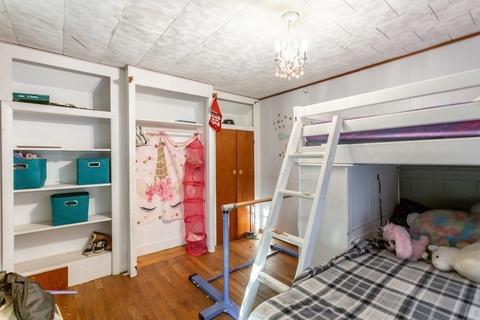 202 Barlow St, Fall River, MA 02723 photo 20