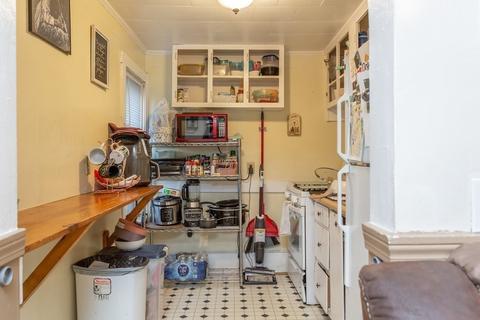 202 Barlow St, Fall River, MA 02723 photo 23
