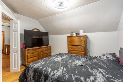 202 Barlow St, Fall River, MA 02723 photo 15