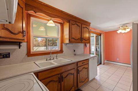 71 Acrebrook Dr, Chicopee, MA 01020 photo 7