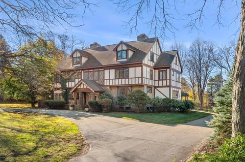 80 Smith Rd, Milton, MA 02186 photo 1