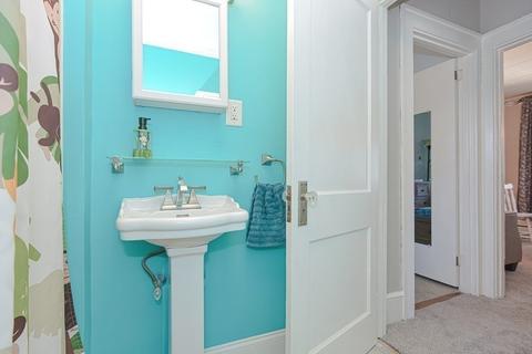 672 Cambridge St, Fall River, MA 02721 photo 19