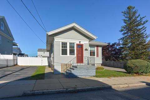 672 Cambridge St, Fall River, MA 02721 photo 1