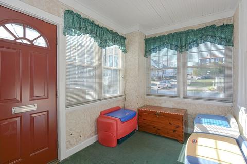 672 Cambridge St, Fall River, MA 02721 photo 5