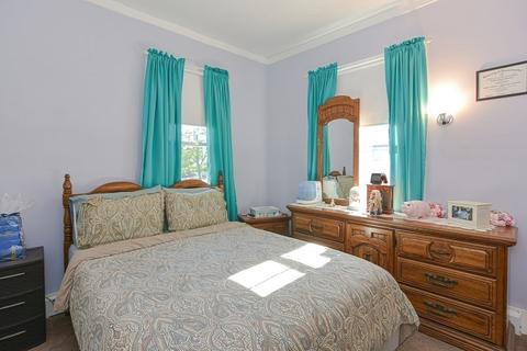 672 Cambridge St, Fall River, MA 02721 photo 10