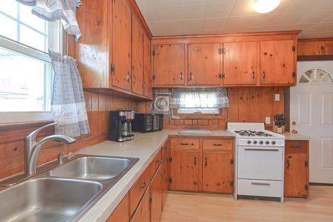 672 Cambridge St, Fall River, MA 02721 photo 25