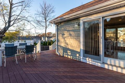 35 Dewey St, Fall River, MA 02720 photo 5