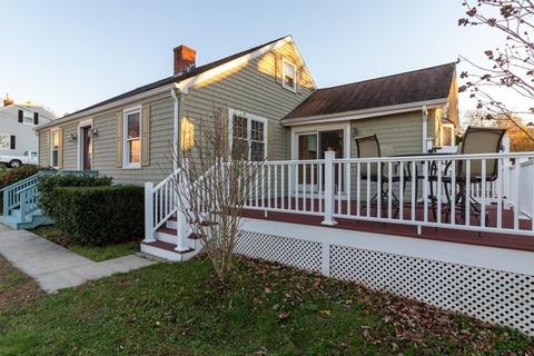 35 Dewey St, Fall River, MA 02720 photo 1