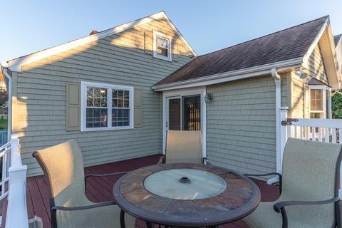 35 Dewey St, Fall River, MA 02720 photo 8