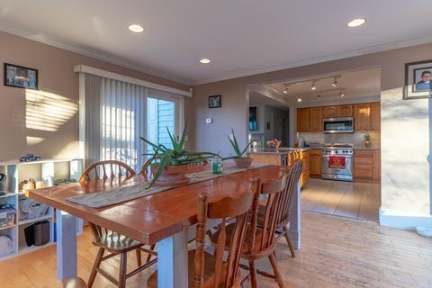 35 Dewey St, Fall River, MA 02720 photo 25
