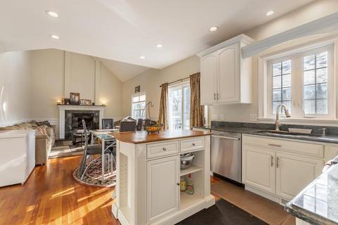 3 Hazel St, Worcester, MA 01604 photo 12