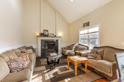 3 Hazel St, Worcester, MA 01604 photo 17