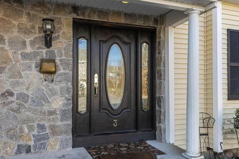 3 Hazel St, Worcester, MA 01604 photo 3