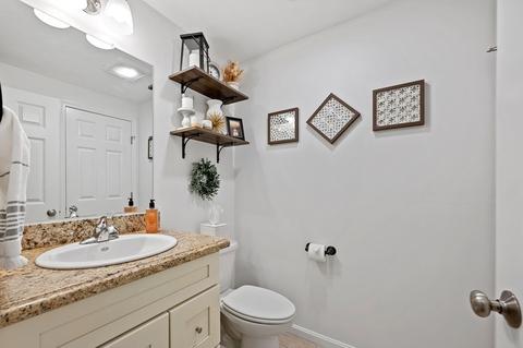 27 Bittersweet Blvd, Worcester, MA 01607 photo 14